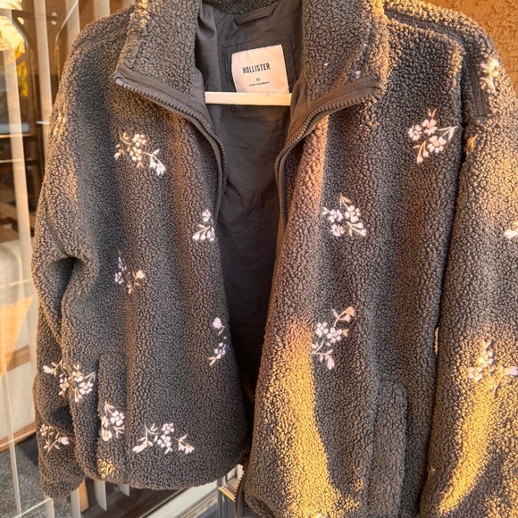 Embroidered Sherpa Fleece Jacket - Picture 2 of 4